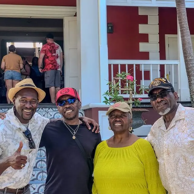 Guide and guests at Government House in Nassau